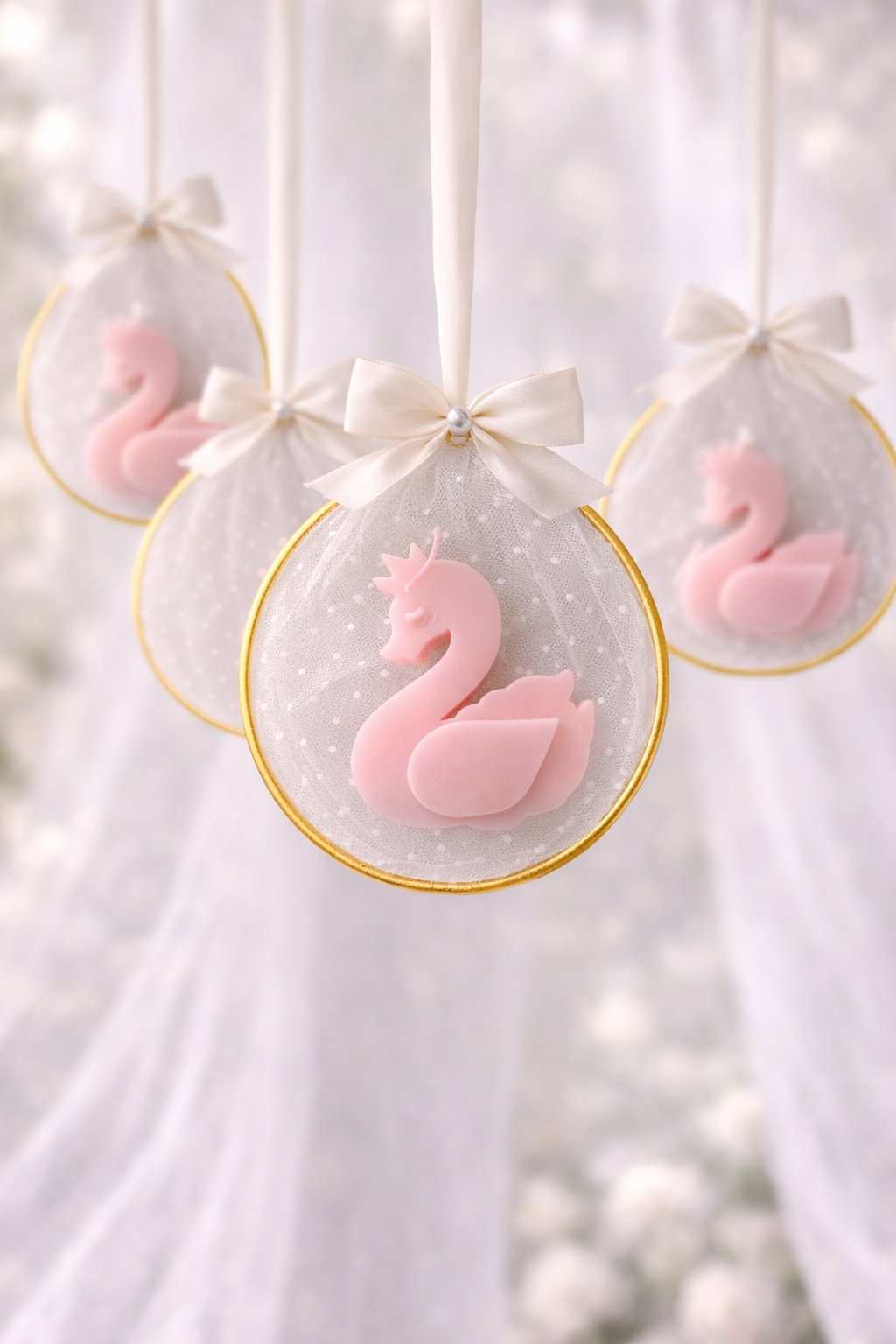 Pinky Swan